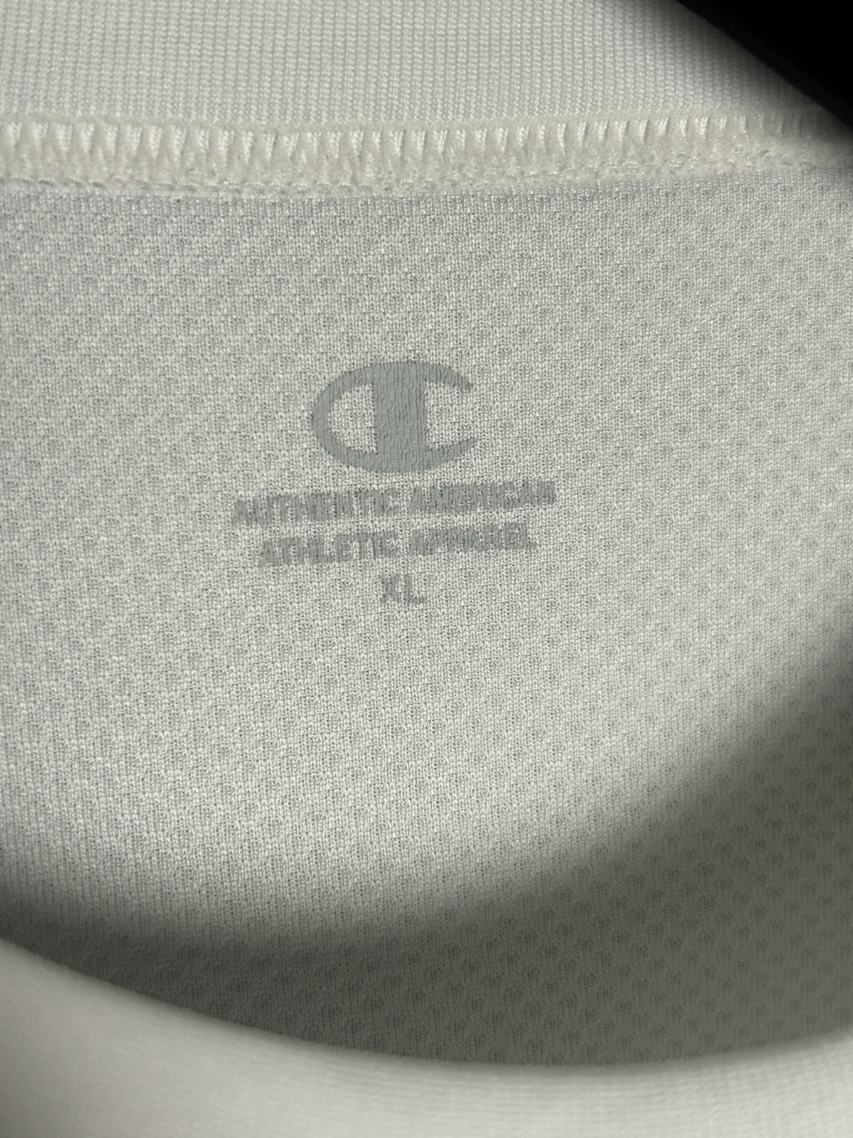 Champion White Big Logo Round Neck - XL