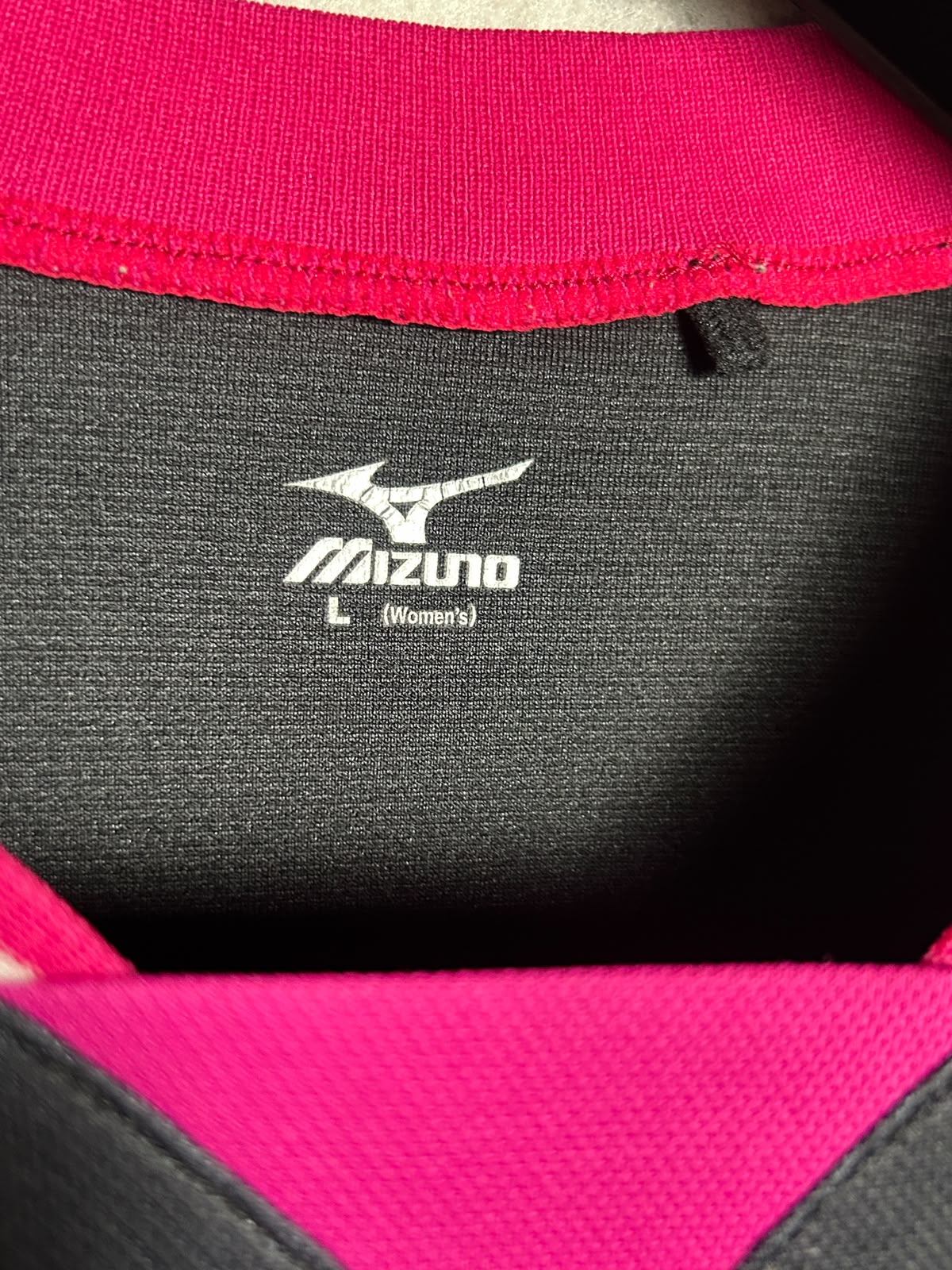 Mizuno Pink & Black V Neck - Large