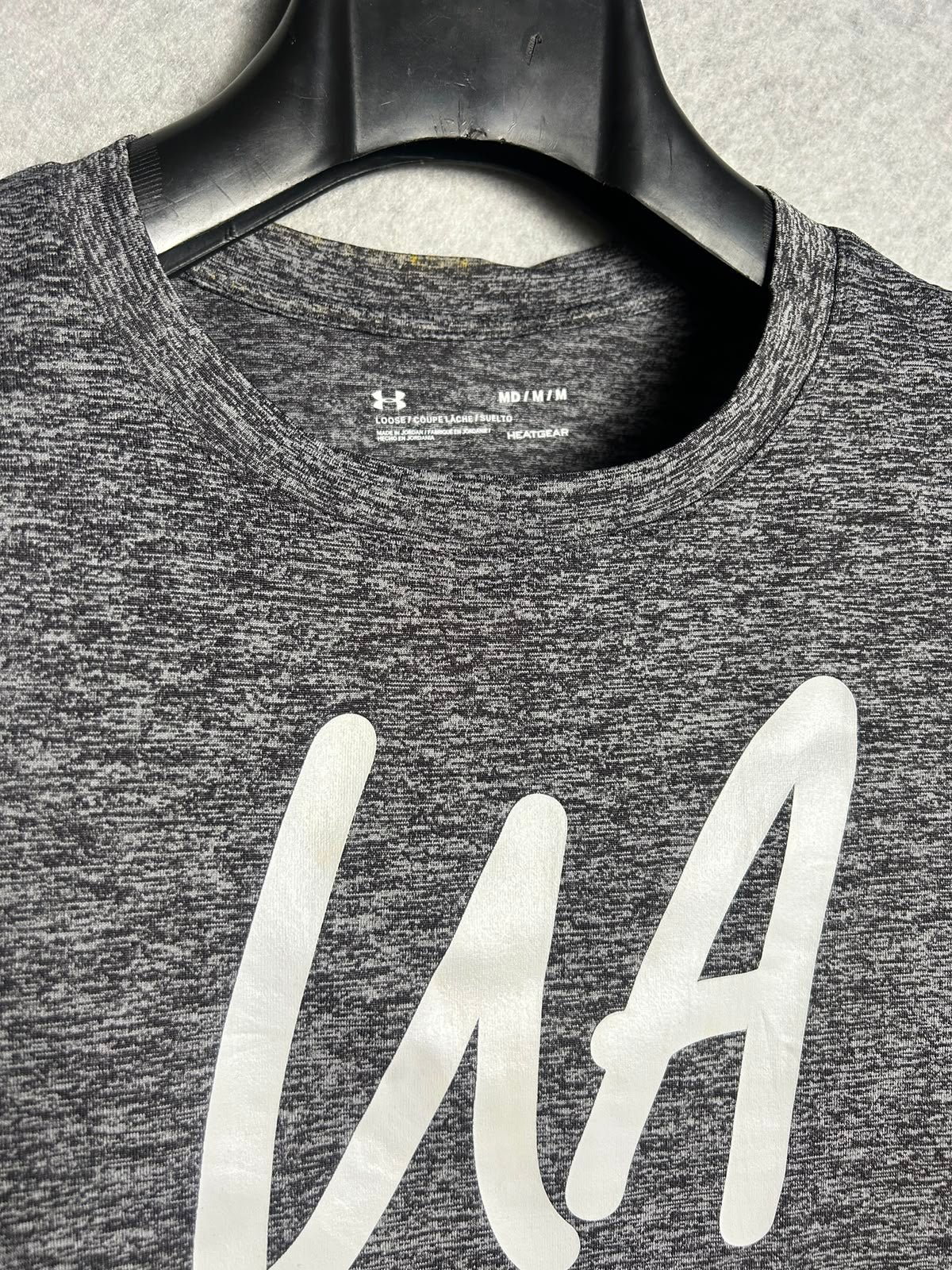 Under Armour Round Neck Tee - Medium
