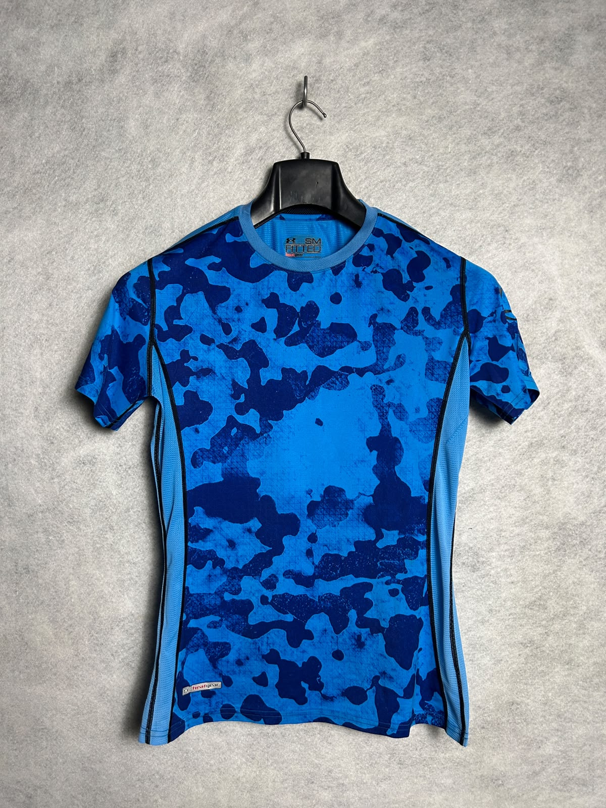 Under Armour Fitted Heat Gear Round Neck - Small