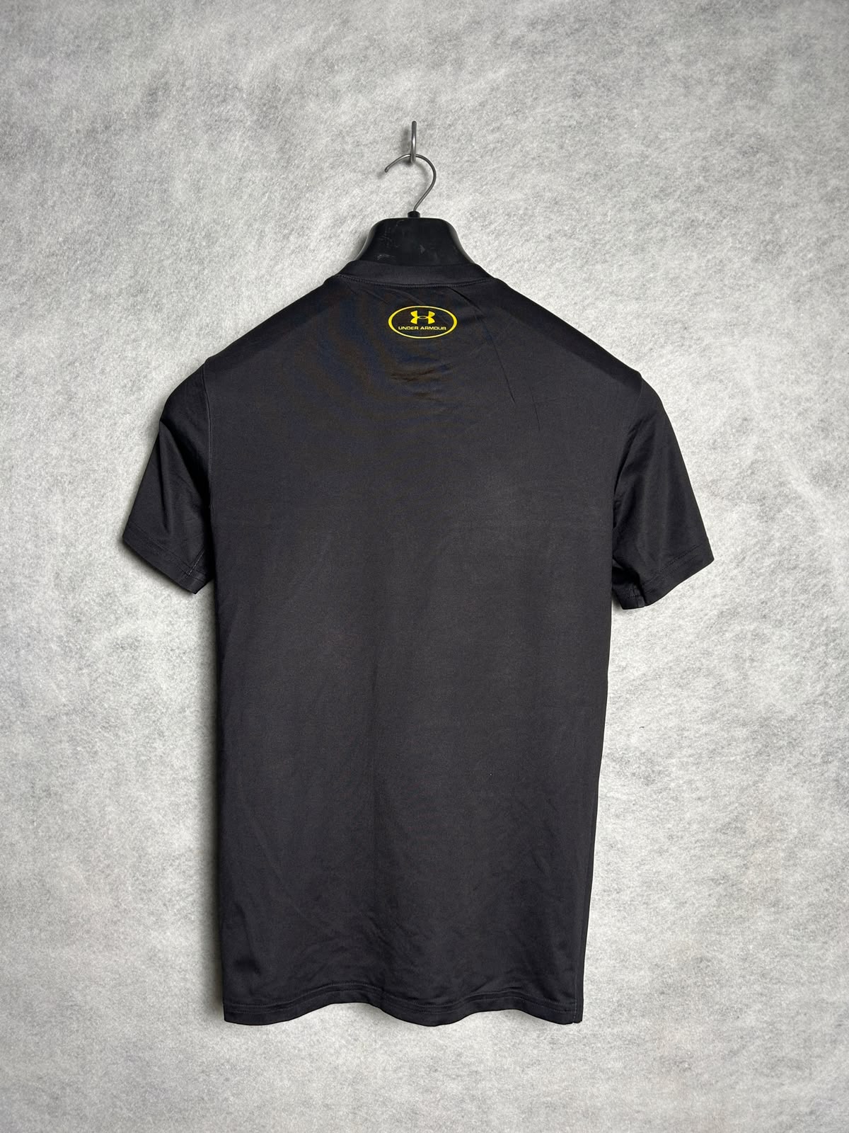 Under Armour Compression Round Neck Black Batman Logo - Large