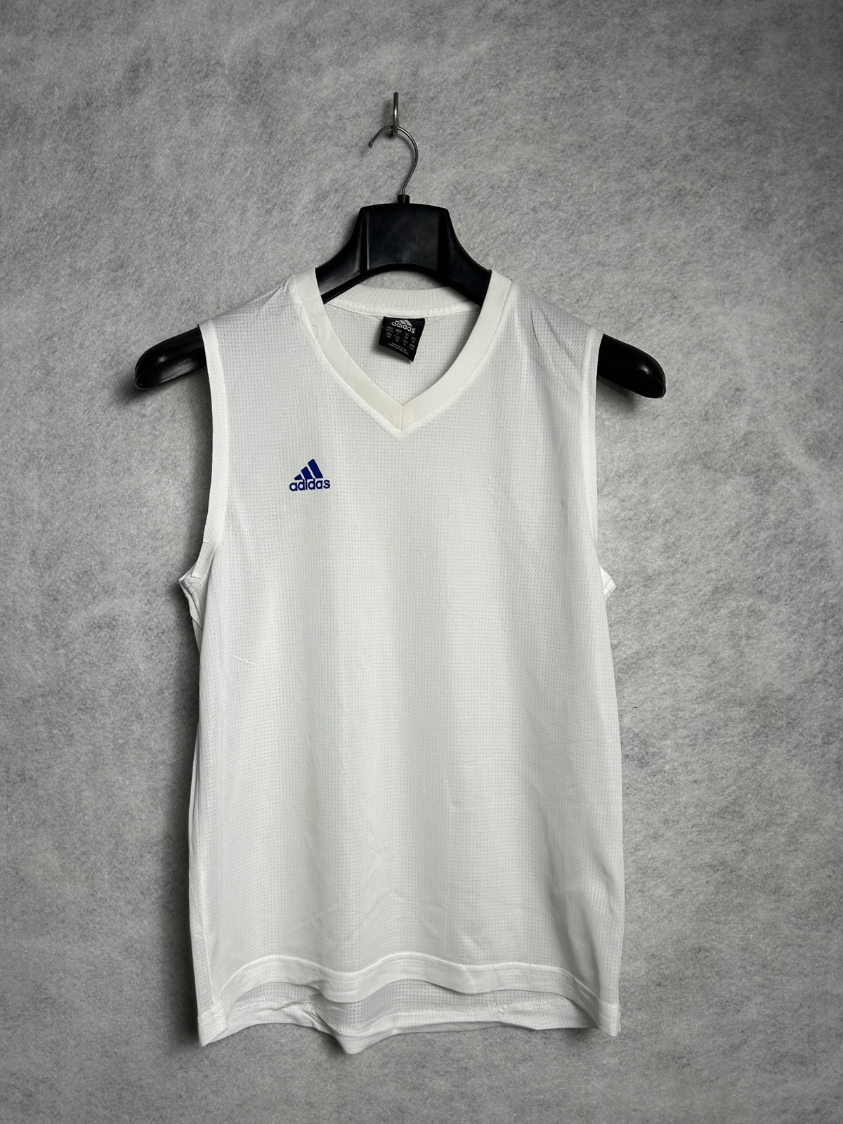 Adidas Sando V Neck - Medium