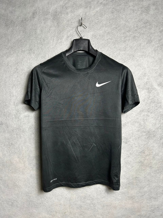 Nike Black Round Neck - Small