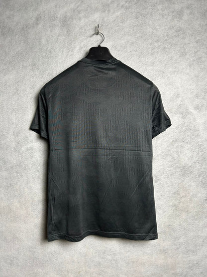 Nike Black Round Neck - Small