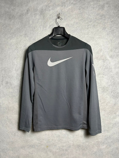 Nike Gray Full Sleeves Round Neck - Large