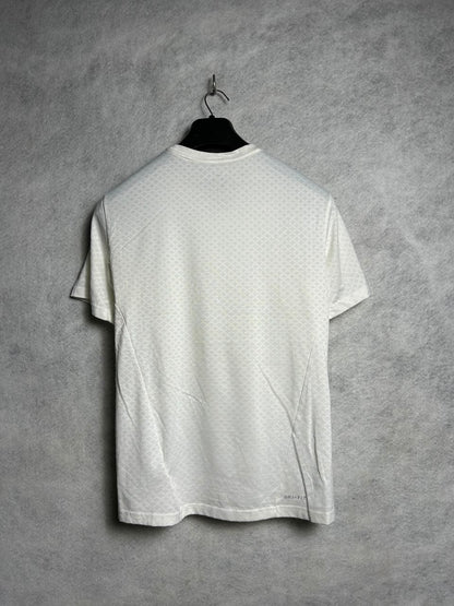 Nike White Round Neck - Medium