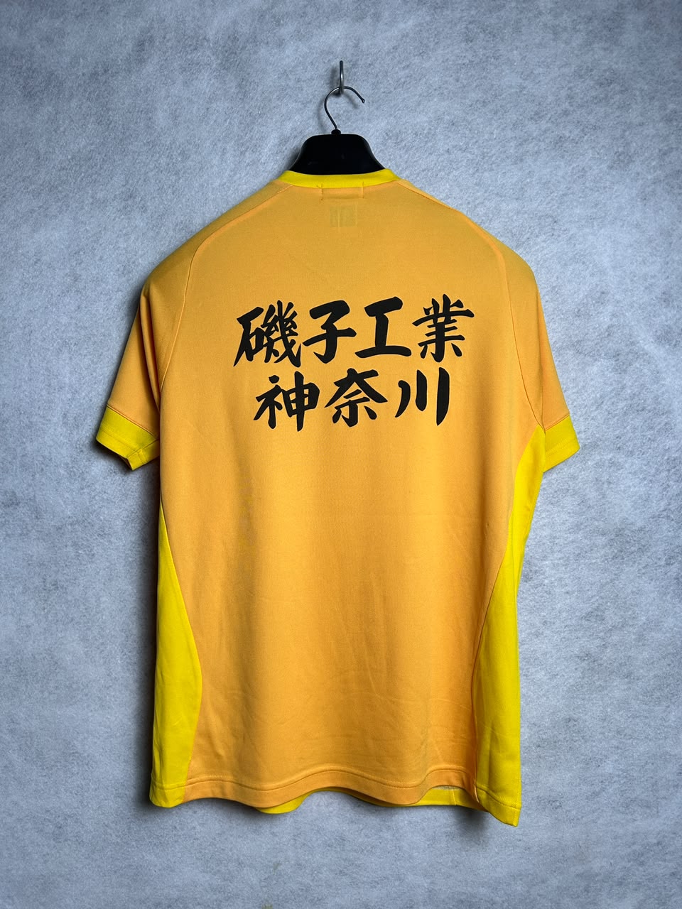 Yonex  V Cut Neck Yellow - Large