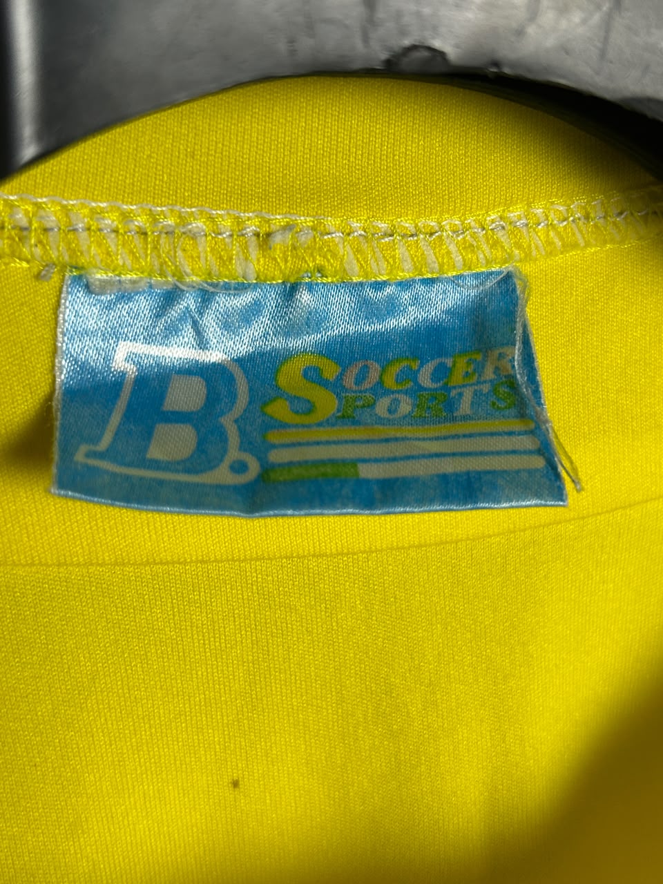 B. Soccer Sports Yellow Round Neck - XL