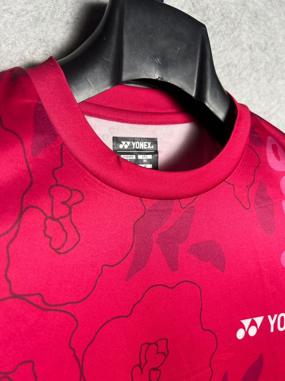 Yonex Red & Pink Round Neck - Medium