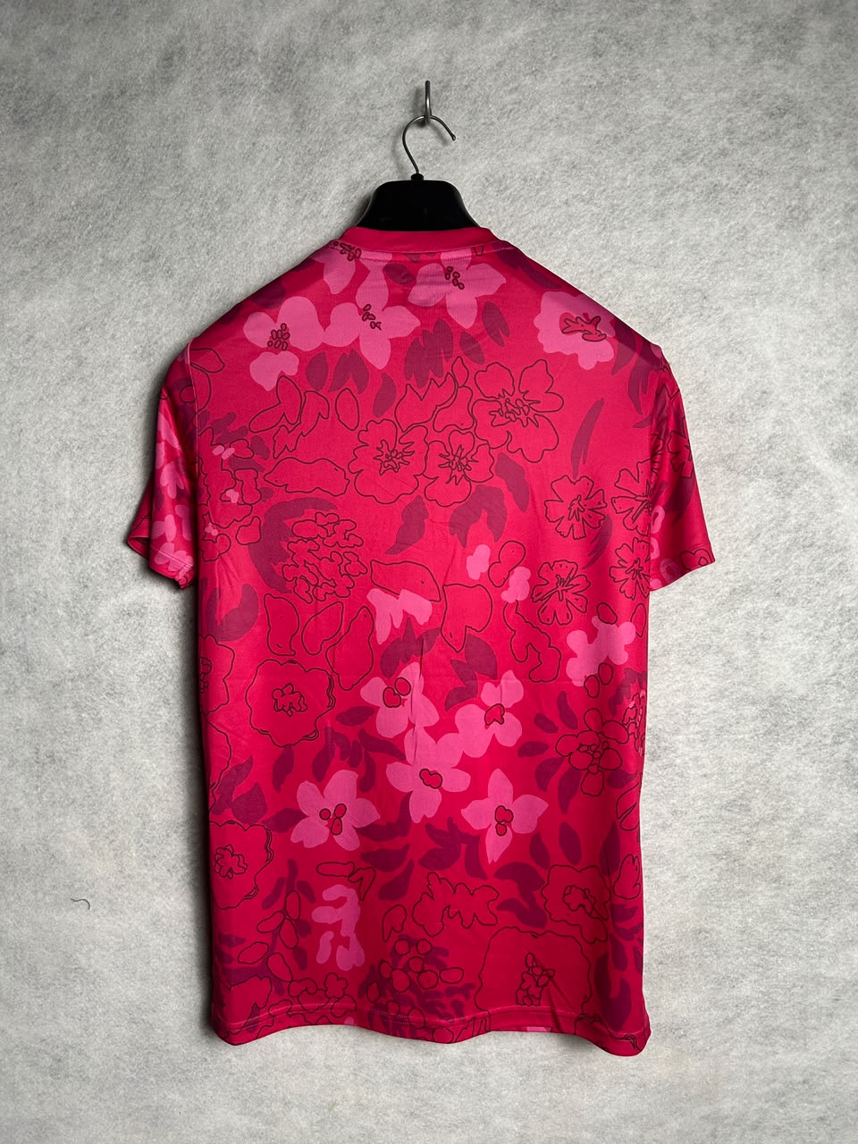 Yonex Red & Pink Round Neck - Medium