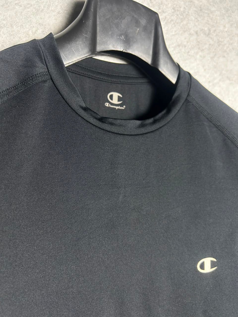 Champion Black Round Neck - Small