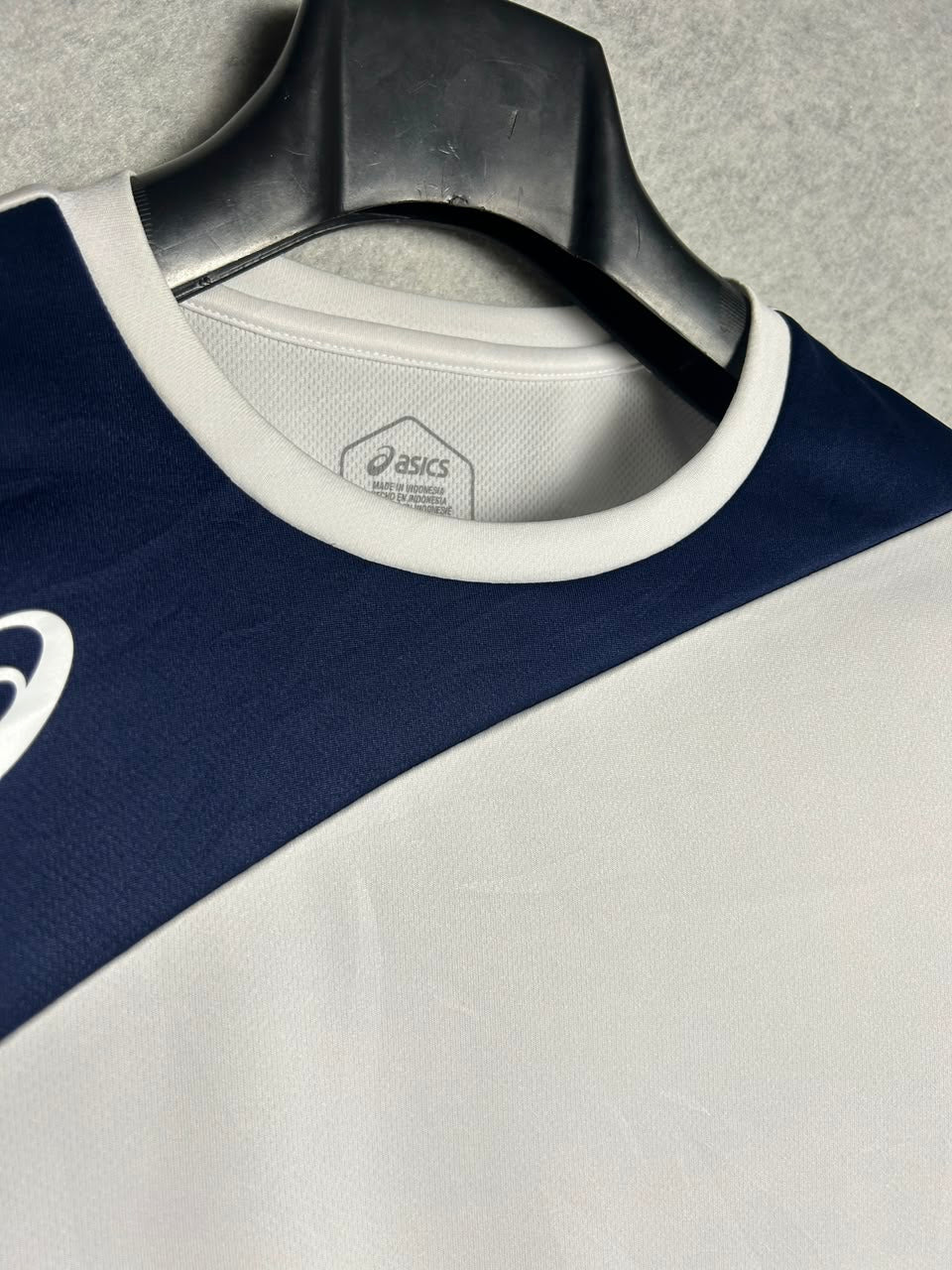 Asics White Round Neck - XL