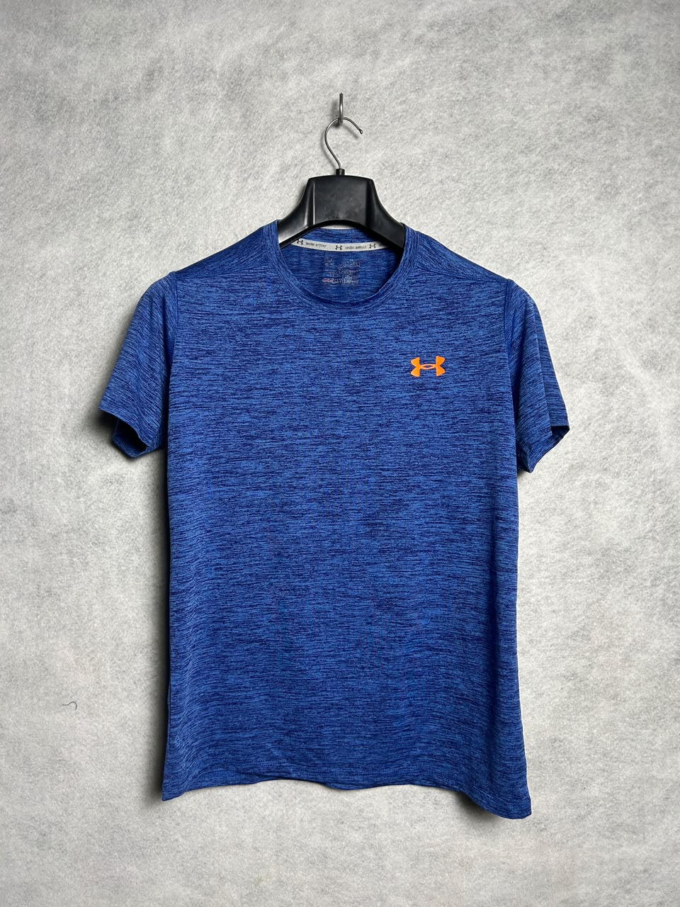 Under Armour Blue Heat Gear Orange Logo Round Neck - Small