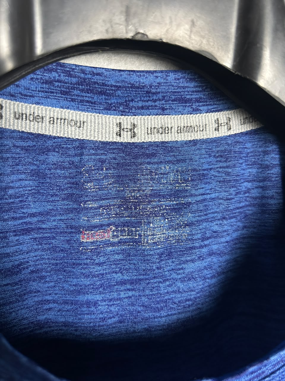 Under Armour Blue Heat Gear Orange Logo Round Neck - Small