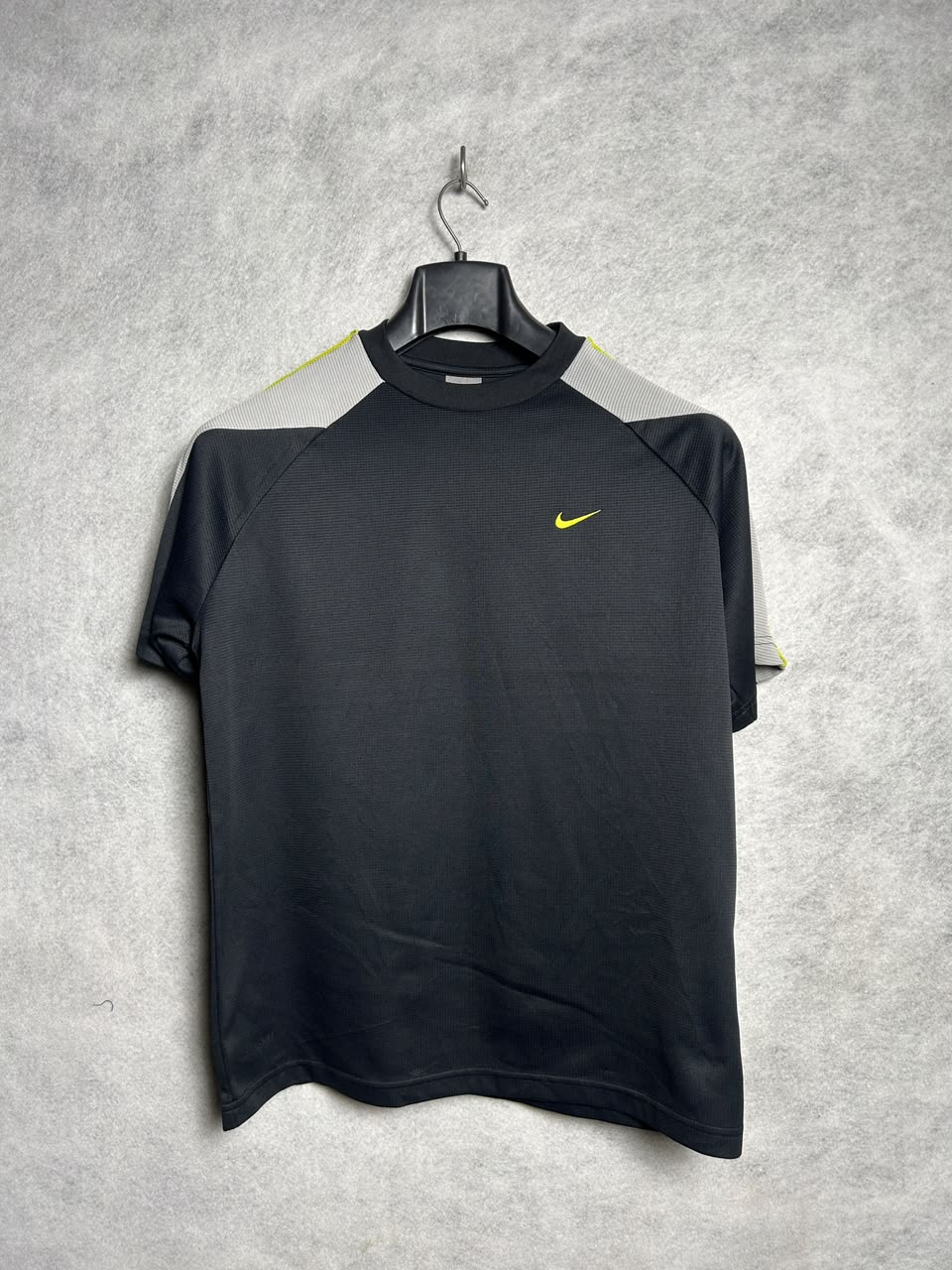 Nike Dri Fit Black Round Neck - Large