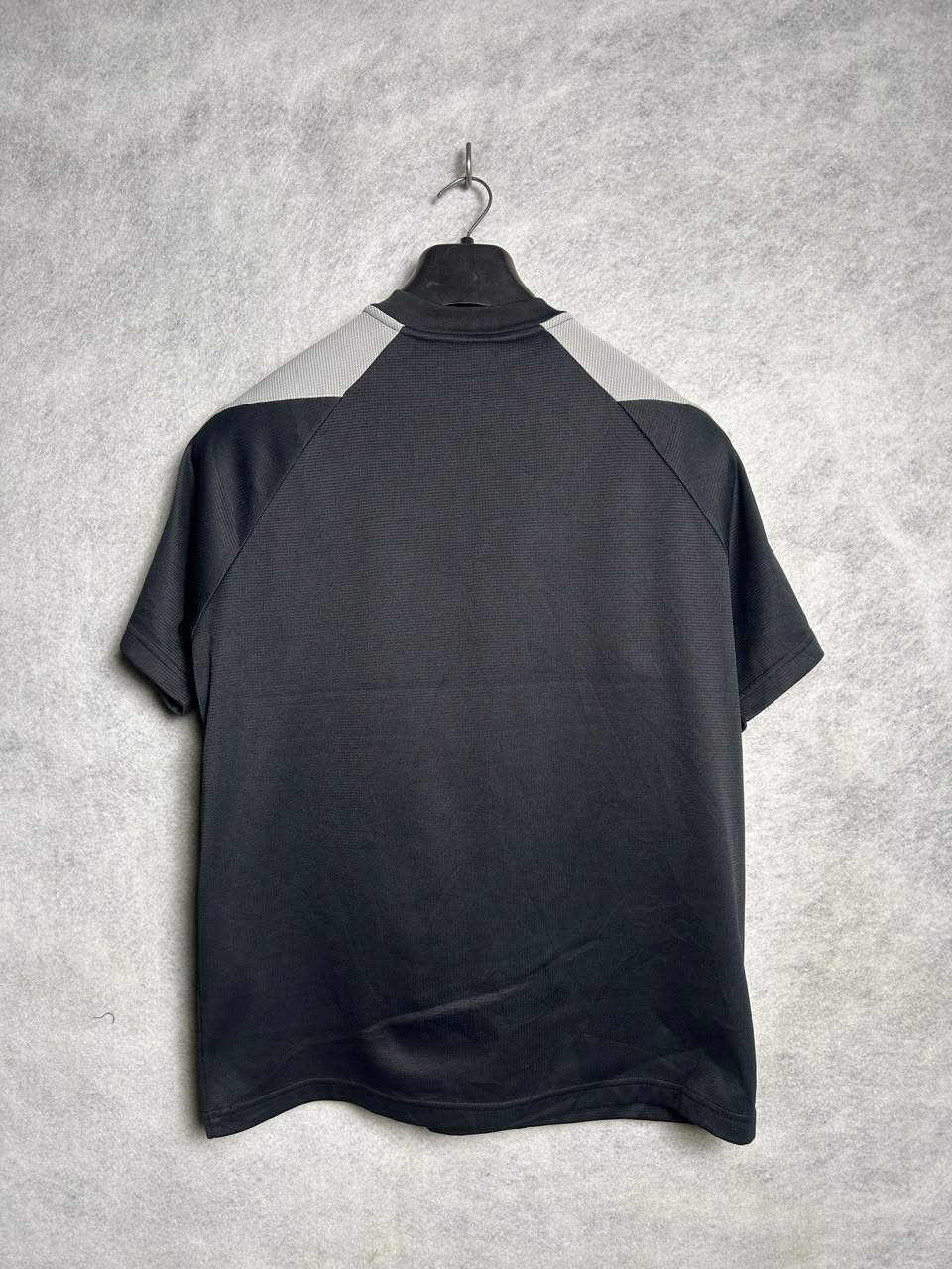 Nike Dri Fit Black Round Neck - Large