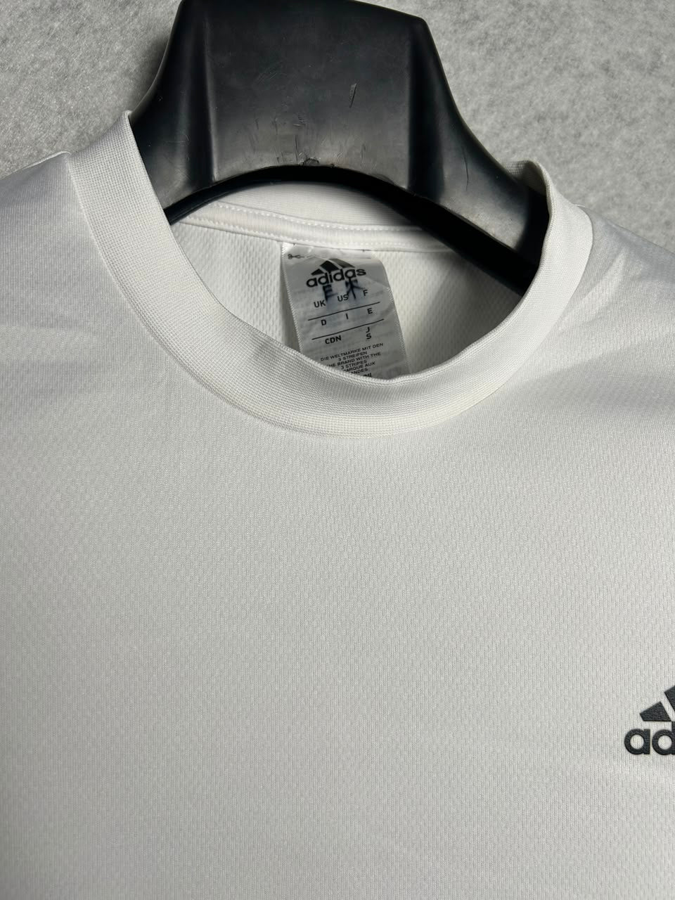 Adidas White Round Neck - Small
