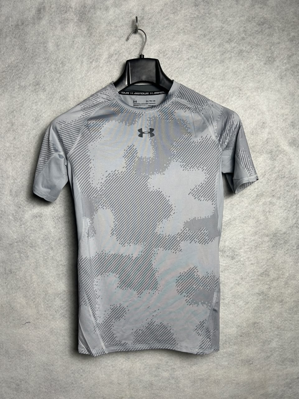Under Armour Heat Gear Compression Round Neck  - XL