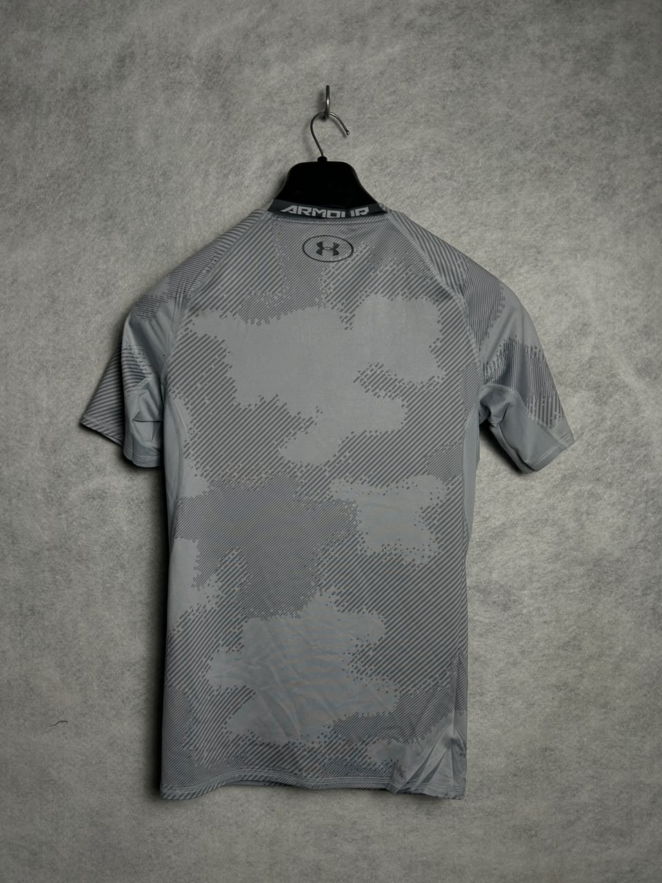 Under Armour Heat Gear Compression Round Neck  - XL