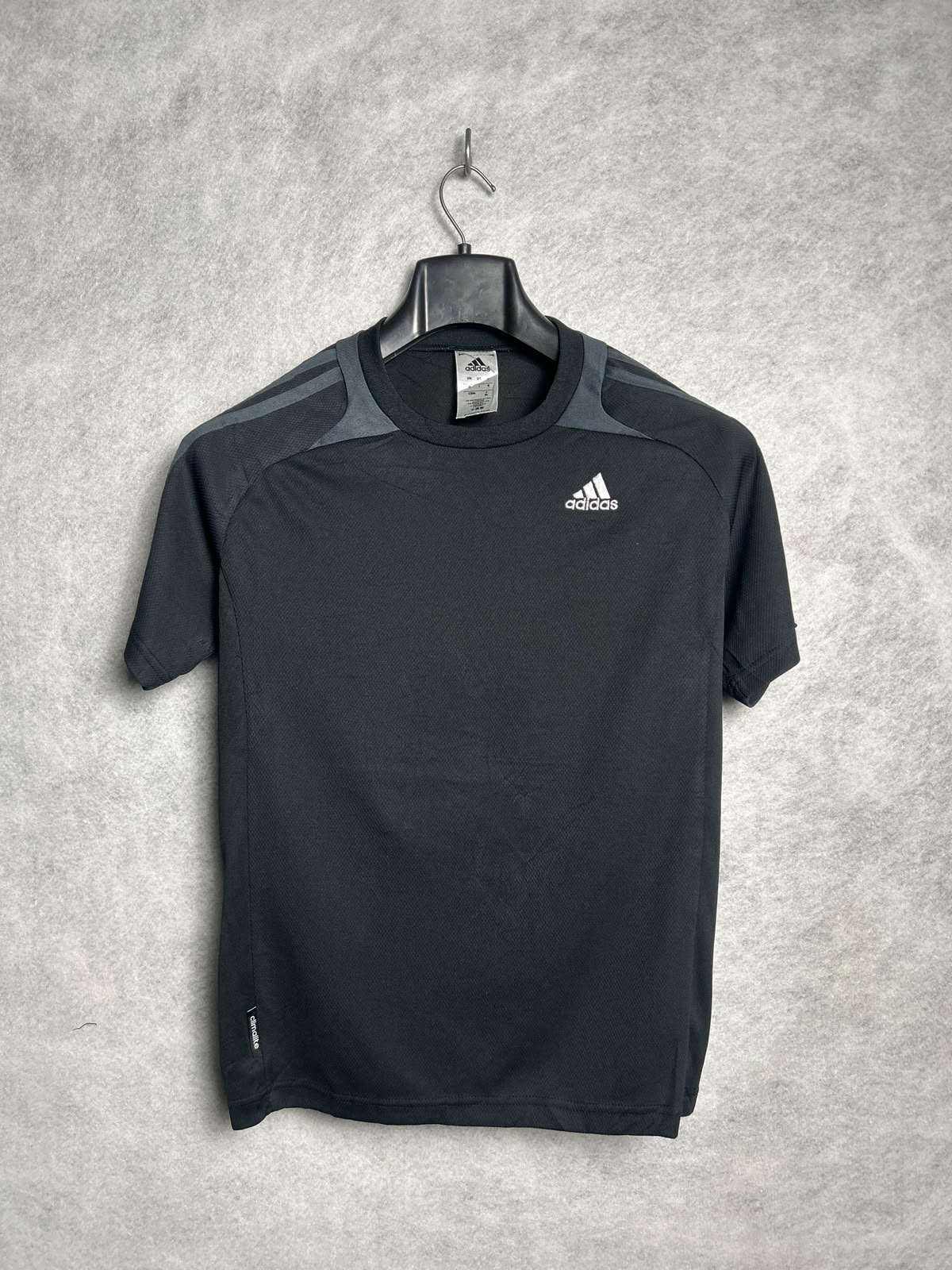 Adidas Black Round Neck - Medium