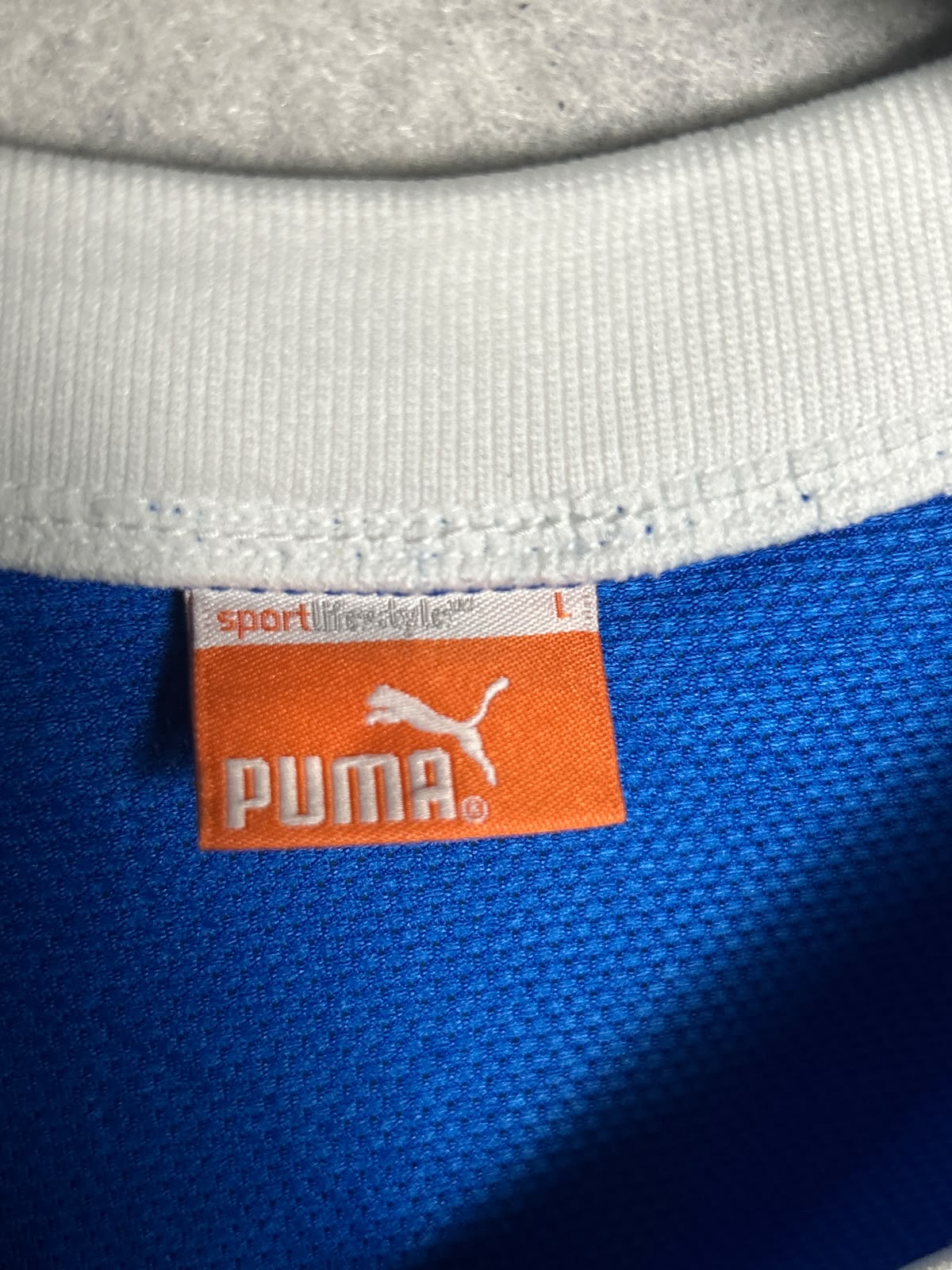 Puma SportLifeStyle Blue V Neck - Large