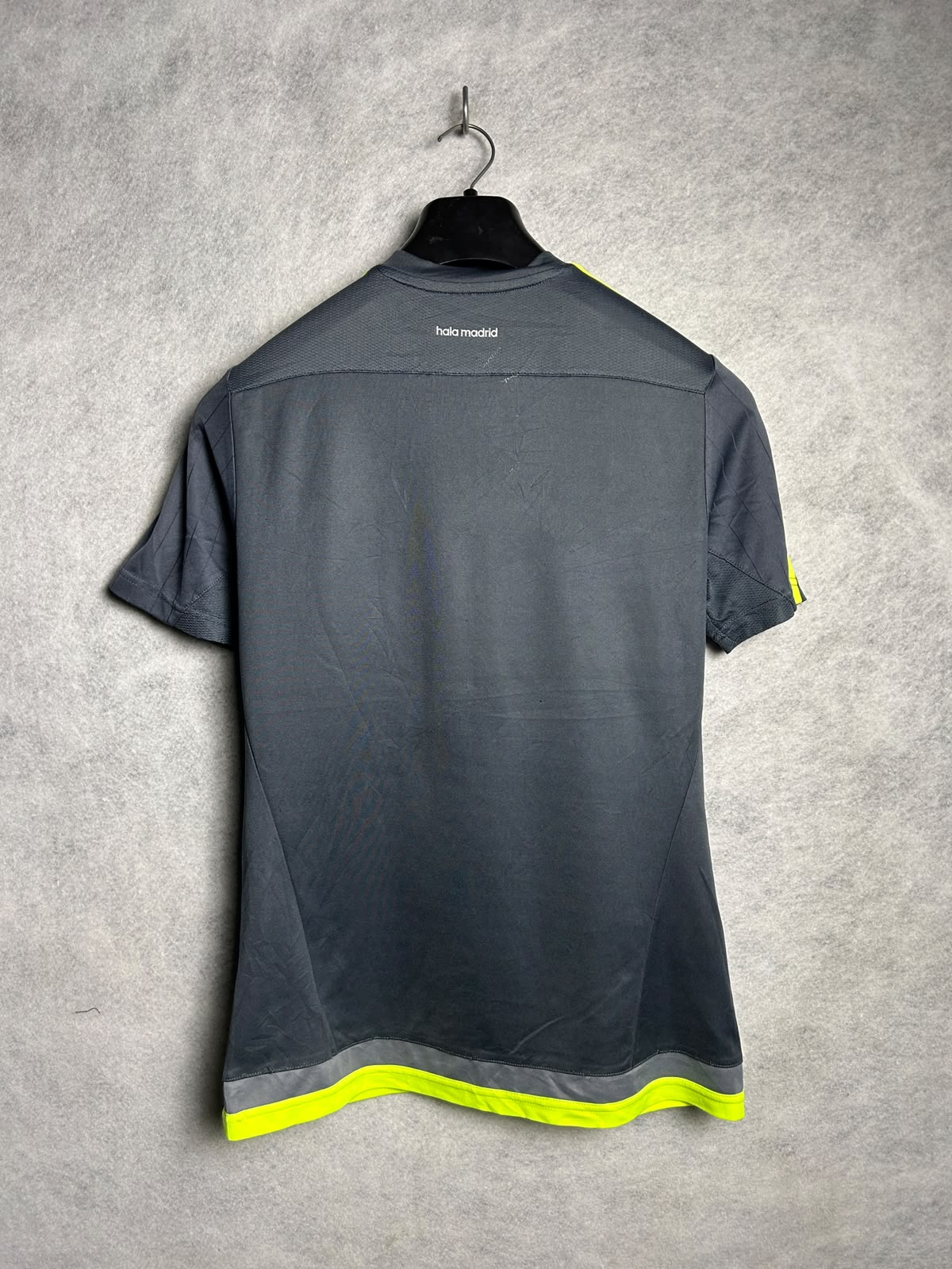 Adidas Gray Round Neck - Medium