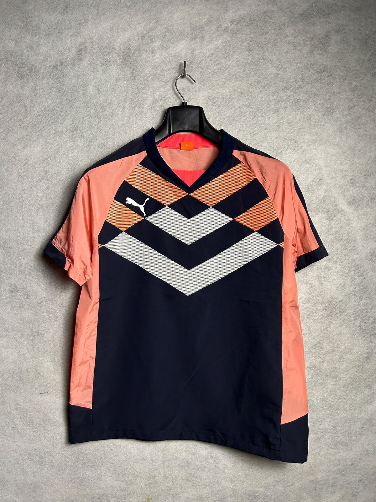 Puma SportLifeStyle V Neck - Medium