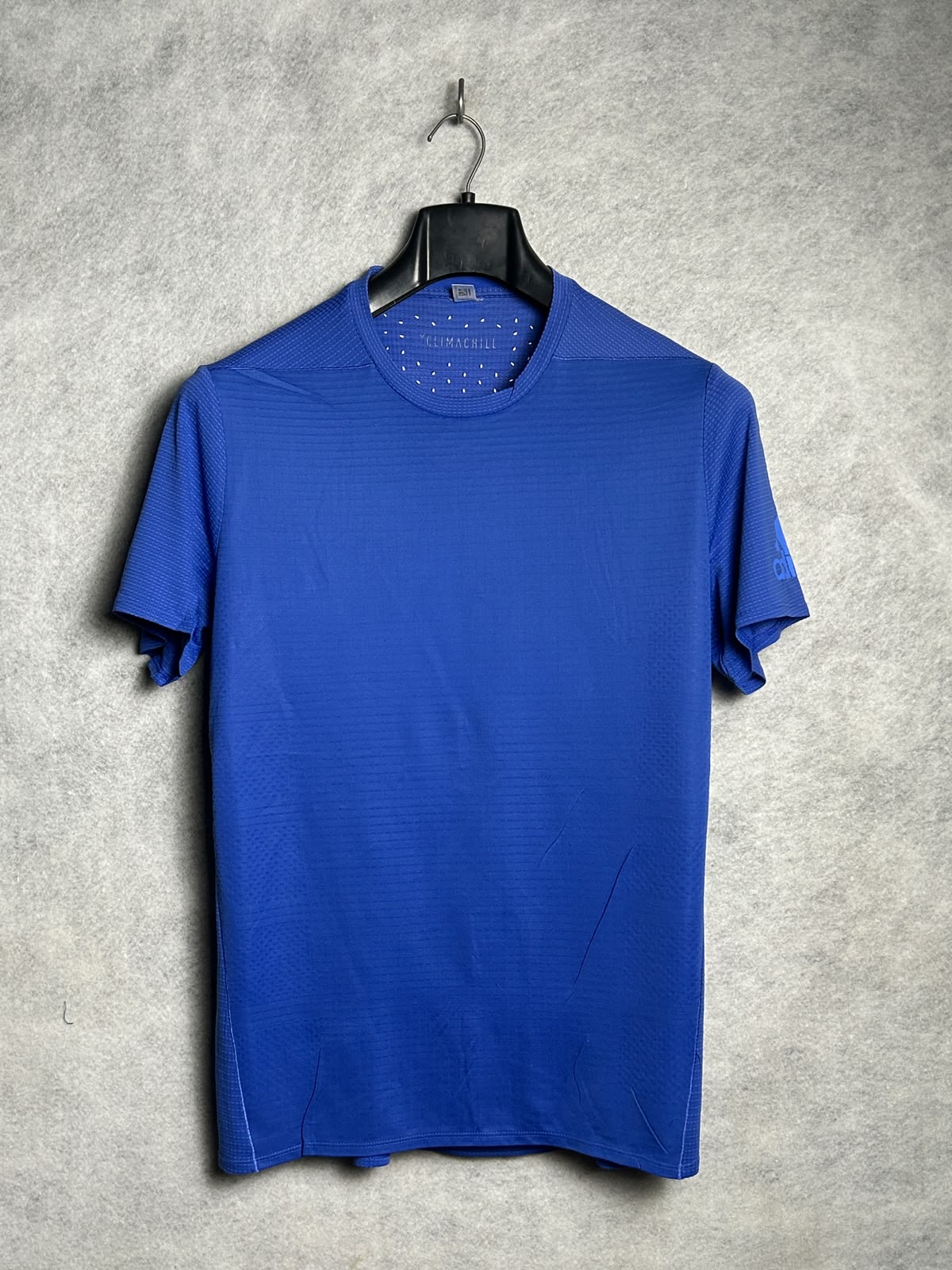 Adidas Clima Chill Round Neck - Medium