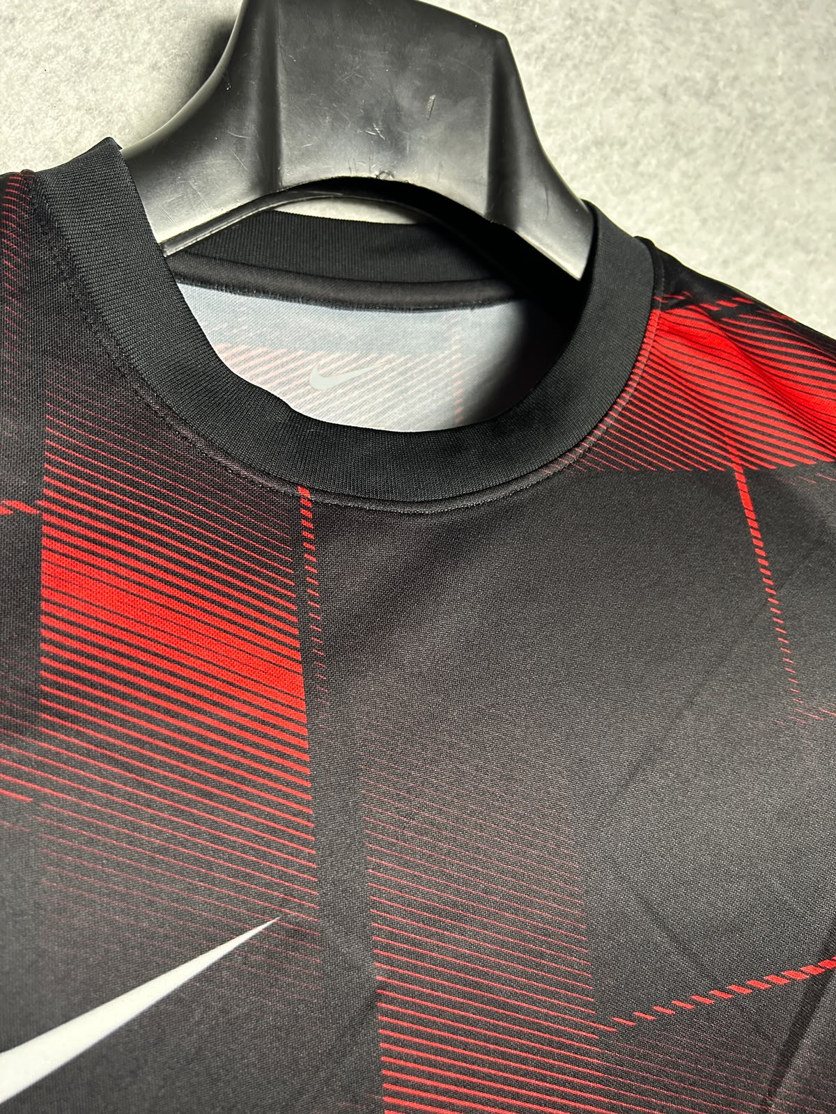 Nike Slim Fit Round Neck - Small