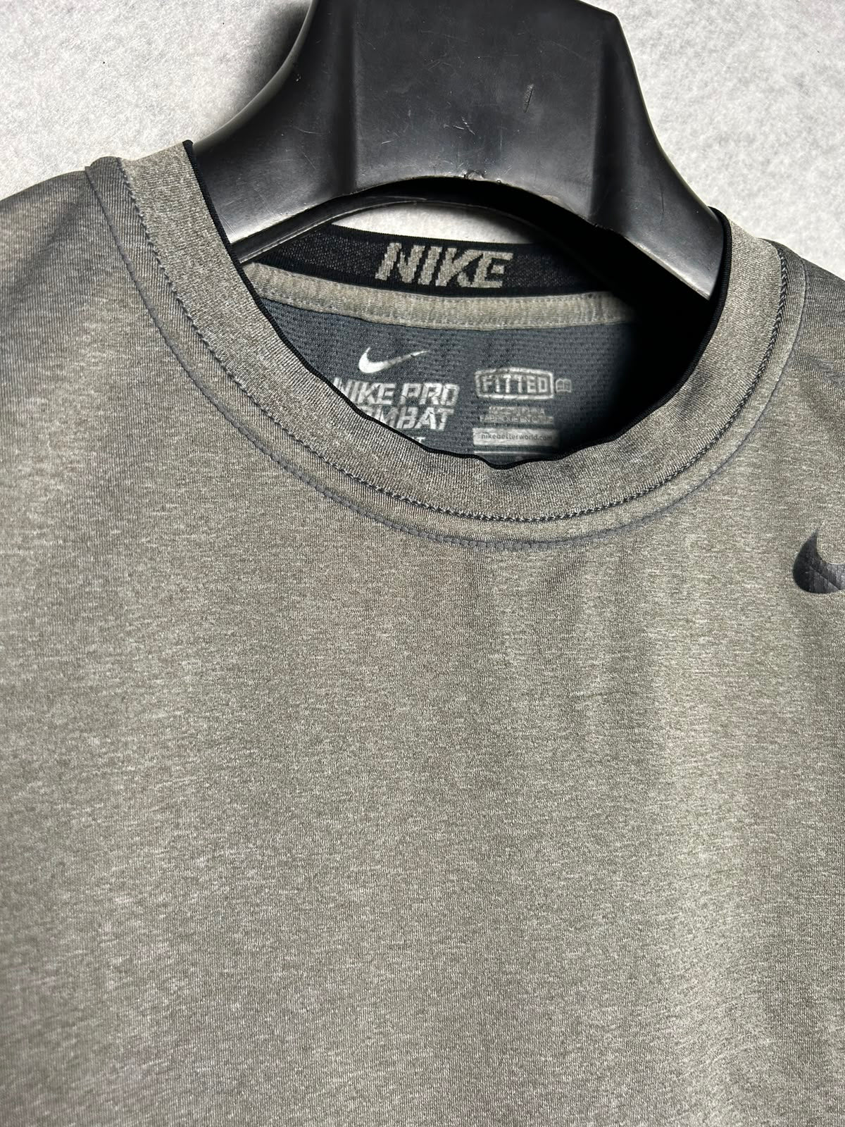 Nike Pro Combat Wolf Gray Round Neck - Large