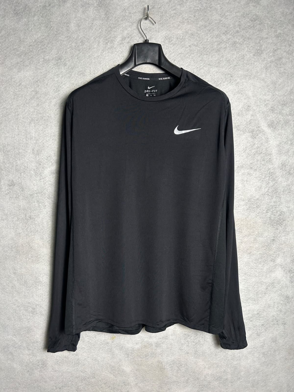 Nike Black Full Sleeves Round Neck - XXL