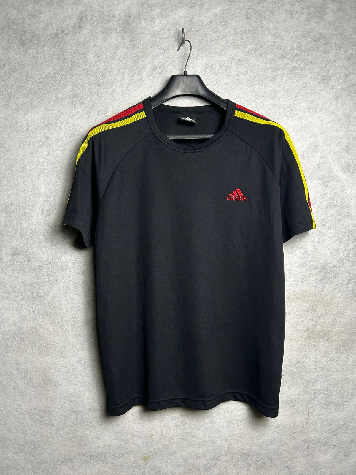Adidas Black Round Neck - Large