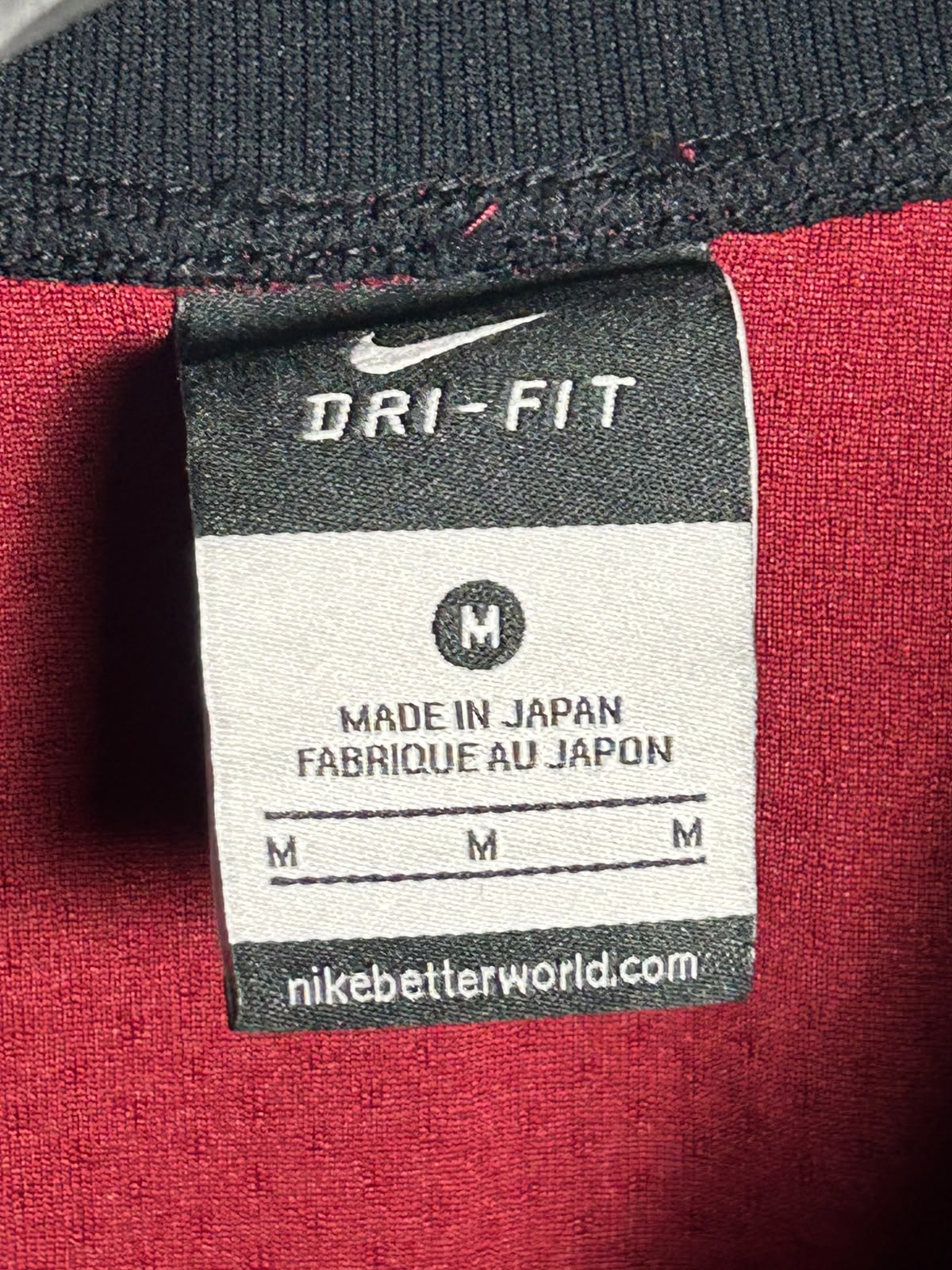 Nike Dri Fit V Neck Red - Medium