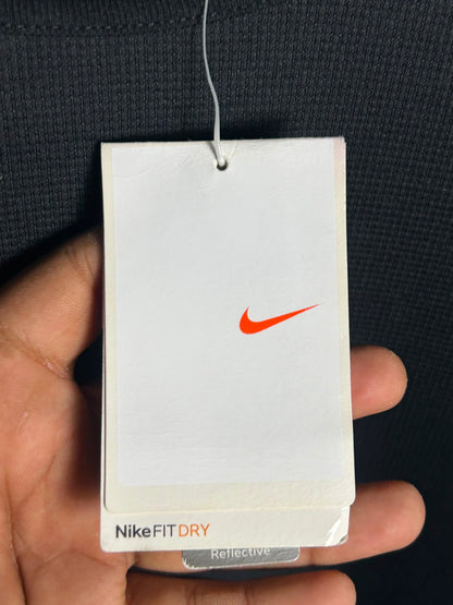 Nike Black Full Sleeves Round Neck - Medium