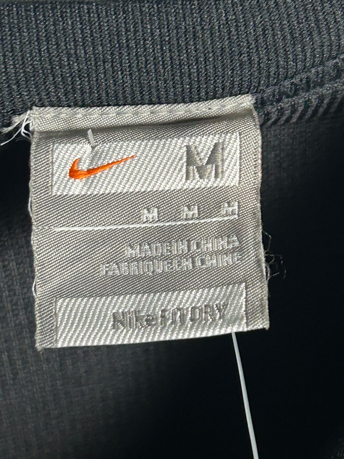 Nike Black Full Sleeves Round Neck - Medium