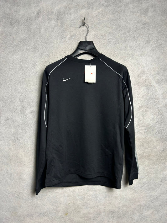 Nike Black Full Sleeves Round Neck - Medium