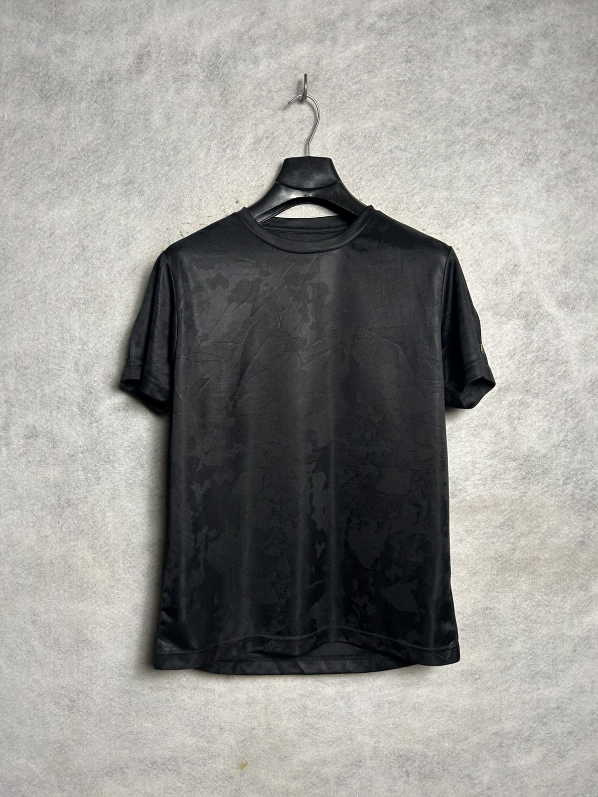 Puma Black Round Neck - Medium