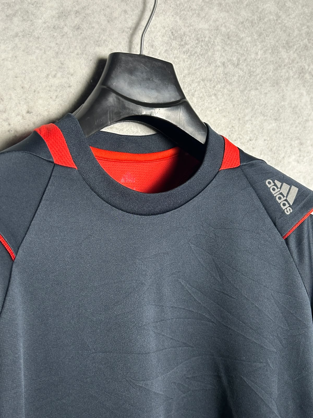 Adidas Black And White Round Neck - Medium