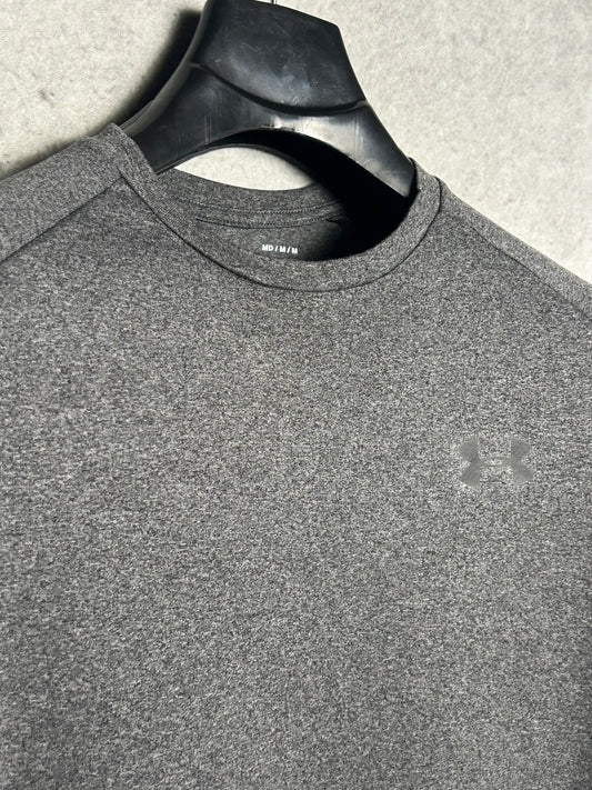 Under Armour Grey Full Sleeves Round Neck - Medium