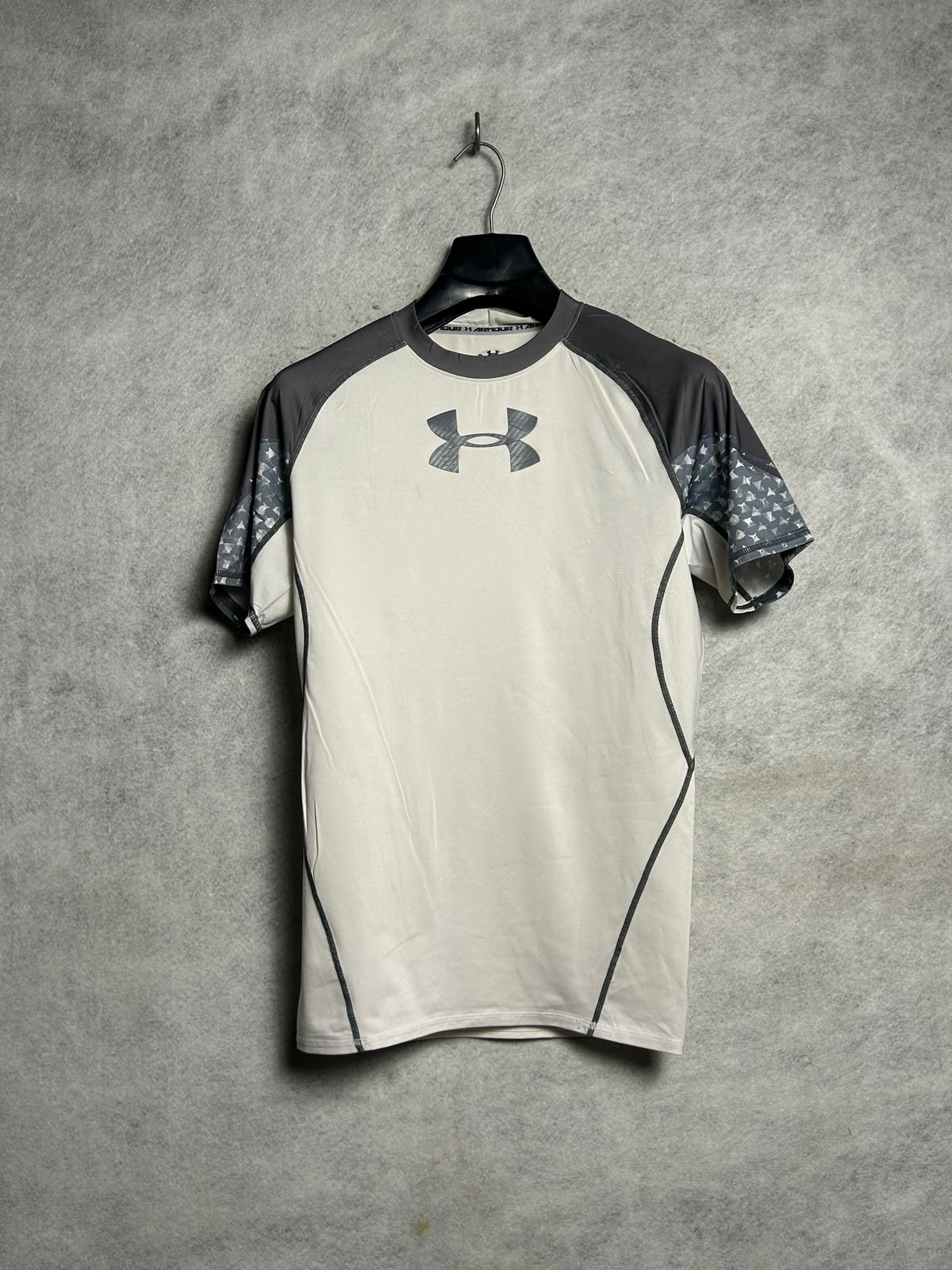 Under Armour White Round Neck - XL
