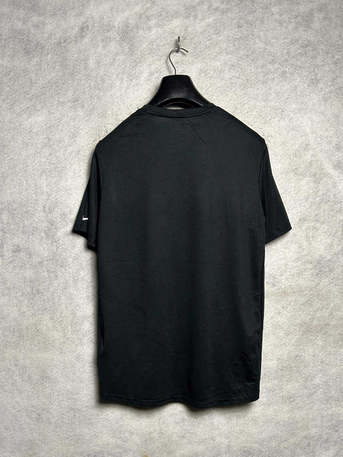 Nike Dri Fit Black Round Neck - Large