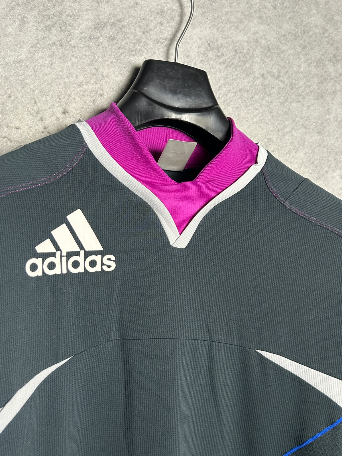 Adidas Black - Large