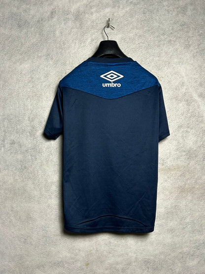 Umbro Round Neck - Medium