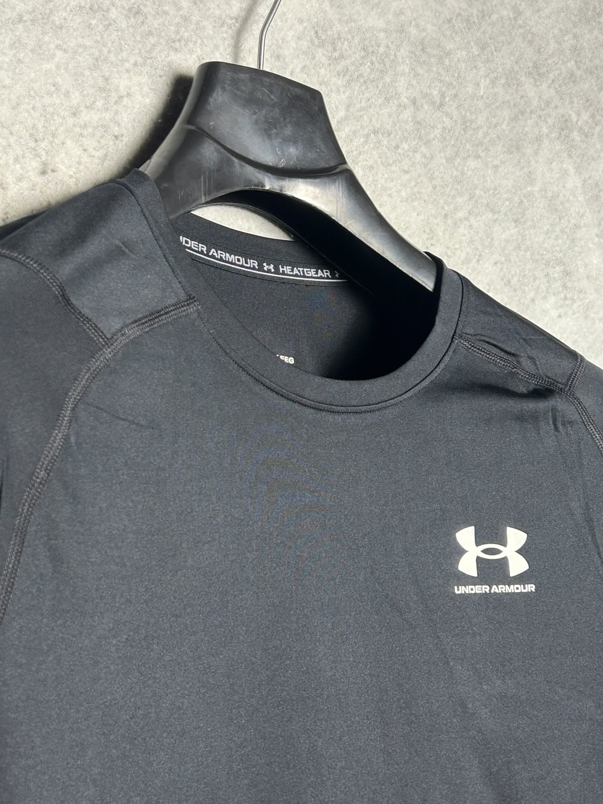 Under Armour Heat Gear Black Round Neck - XXL