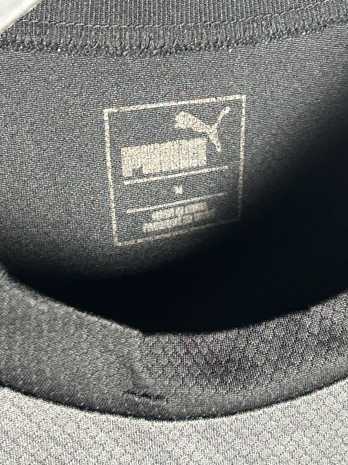 Puma Black Round Neck Full Sleeves - Medium
