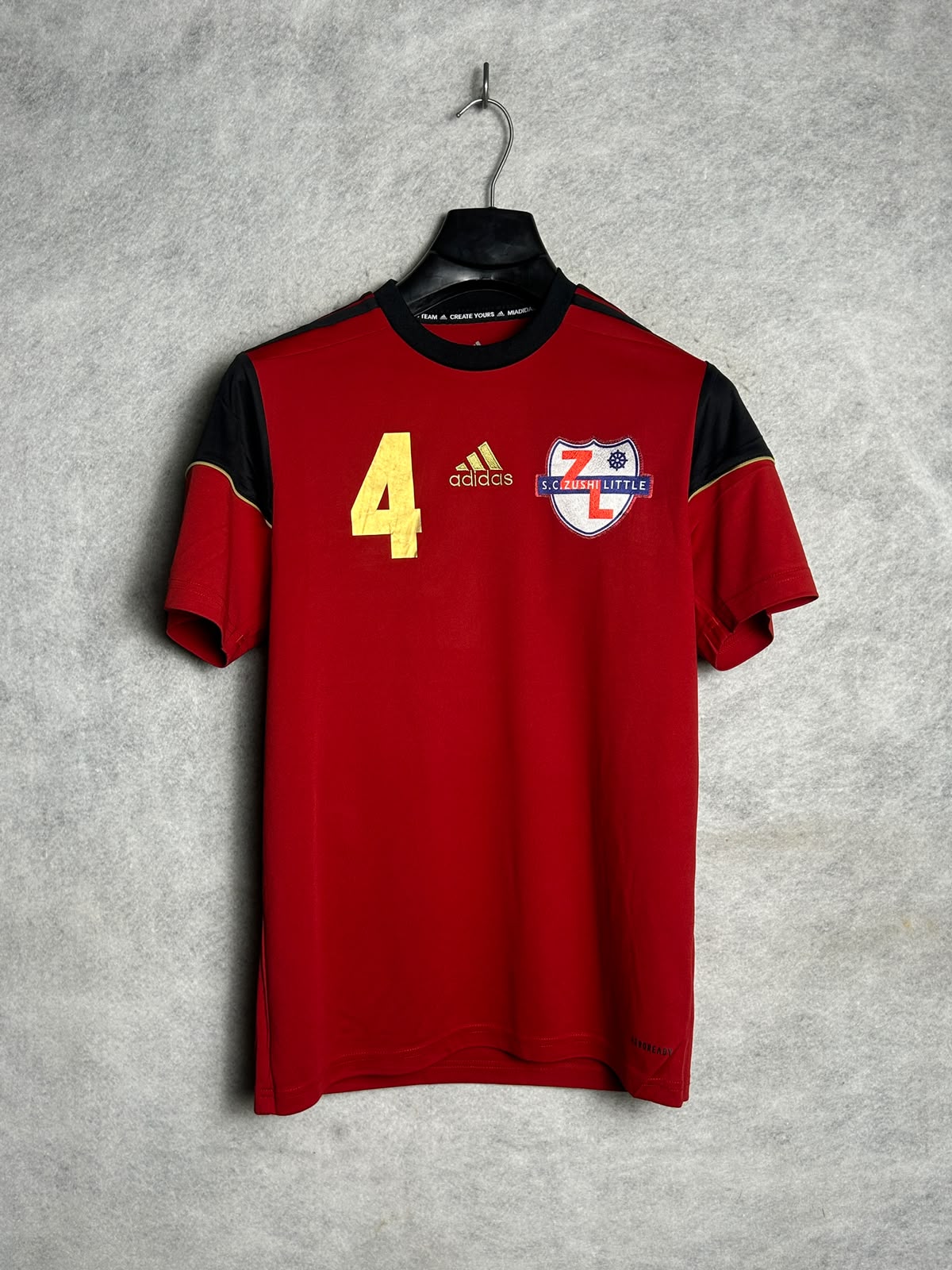 Adidas Aeoready Red Round Neck - Small