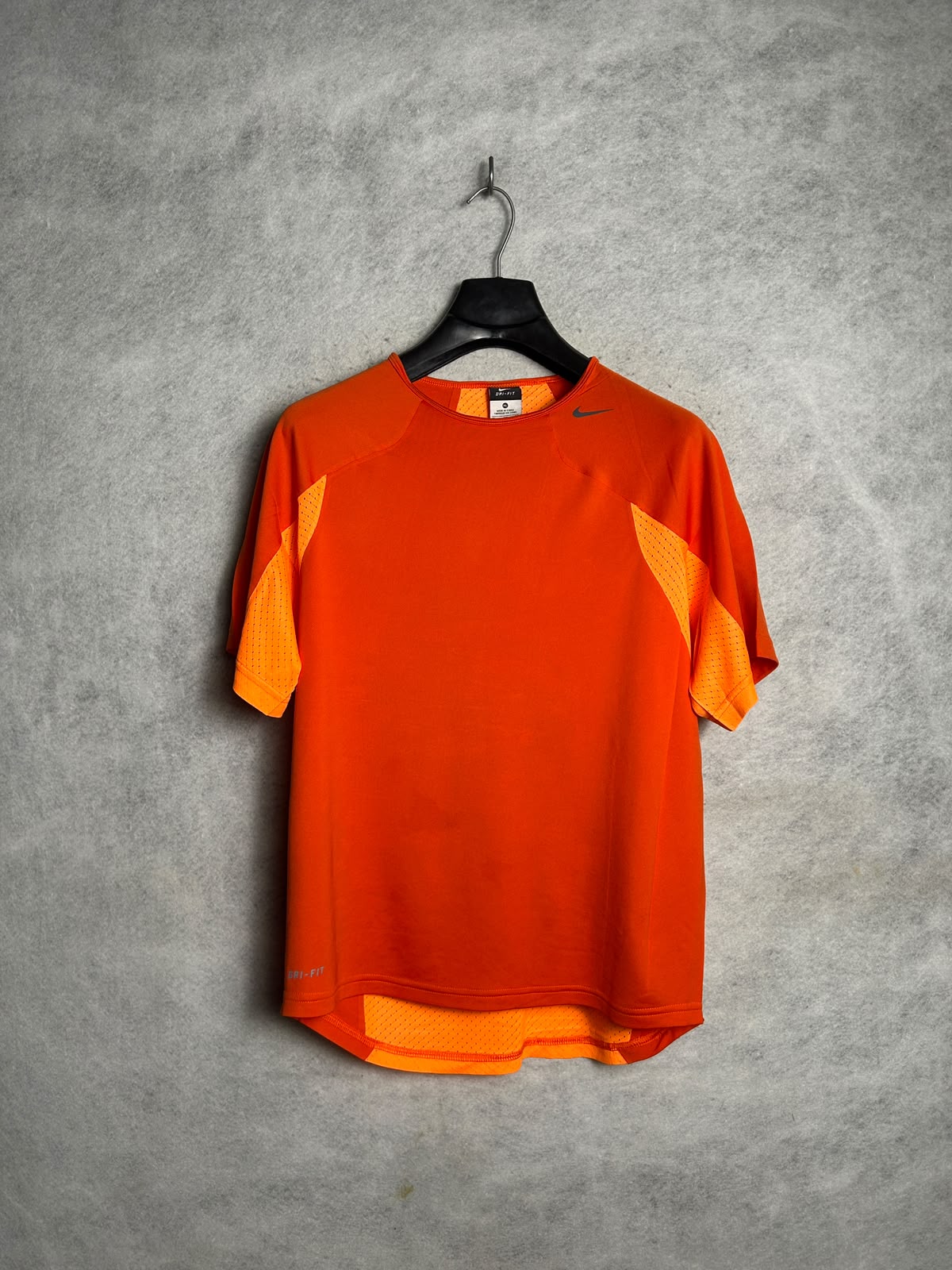 Nike Dri Fit Orange Round Neck - XL