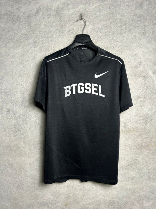 Nike Big Logo Dri Fit Black - Medium