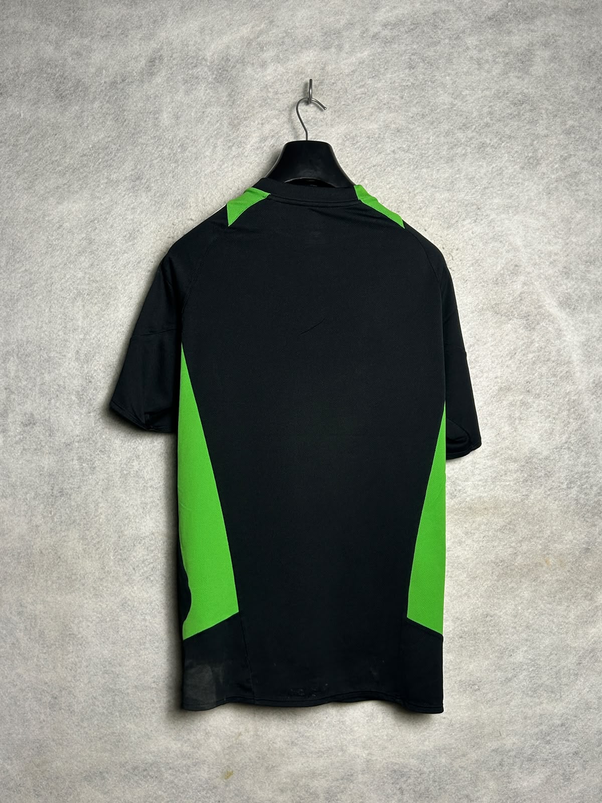 Adidas Big Logo Black Round Neck - Large