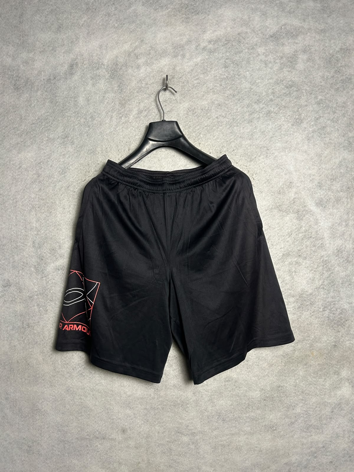 Under Armour Black - Medium